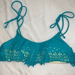 VS PINK bikini top. Size M. Excellent shape.